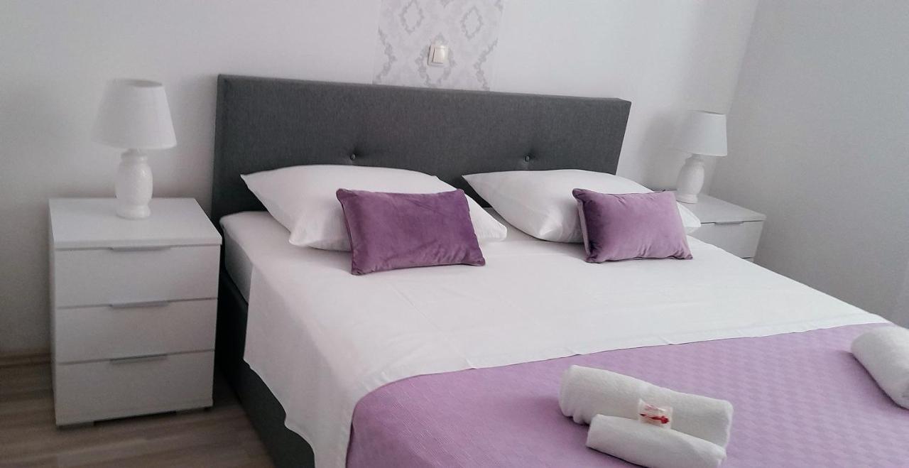 Hvar De Luxe Apartments Hvar Town Bagian luar foto